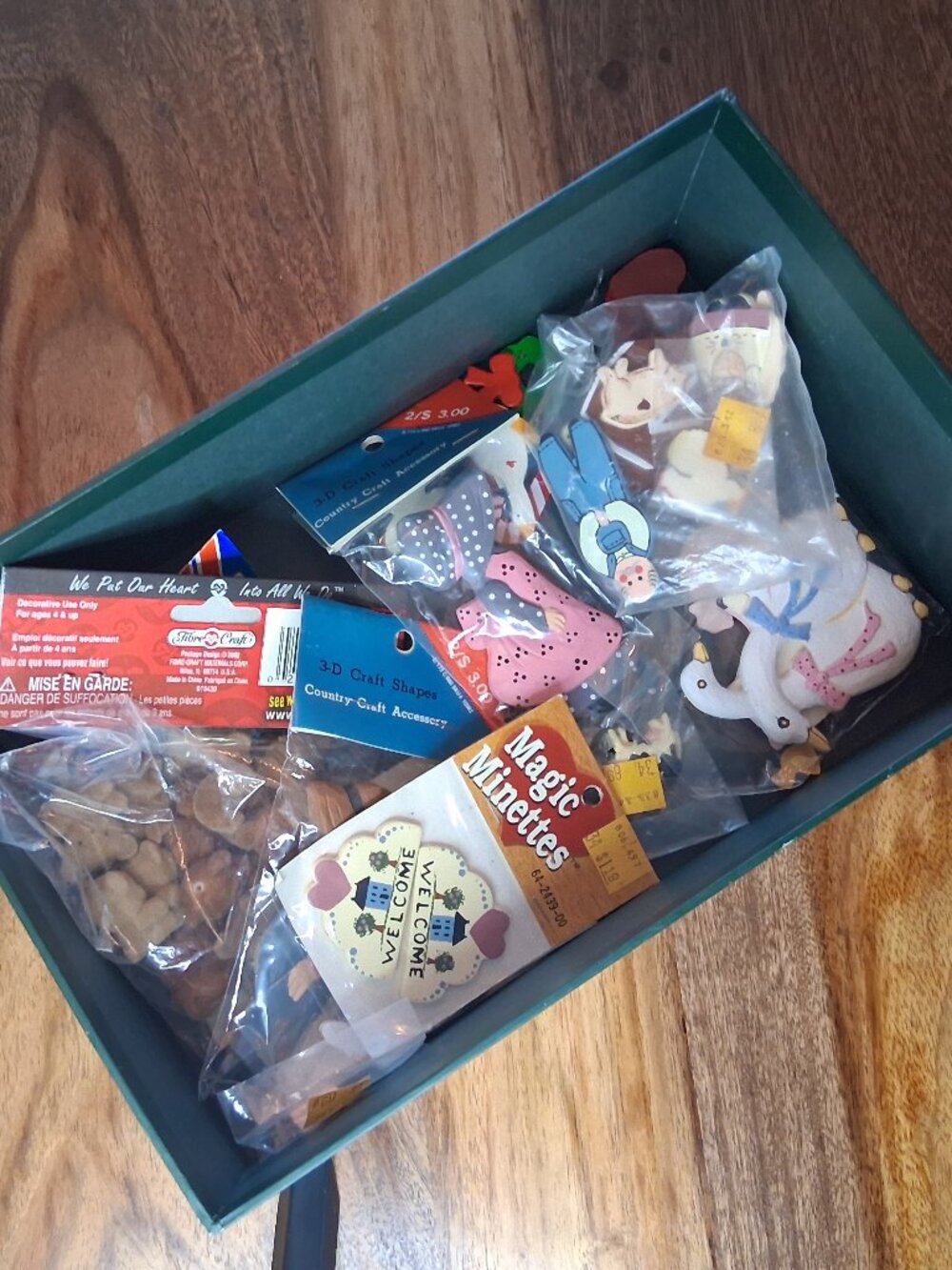 Vt'g 80s 90s Country Craft Supply Lot Wood Appliques Flocked Bears Keepsake Box